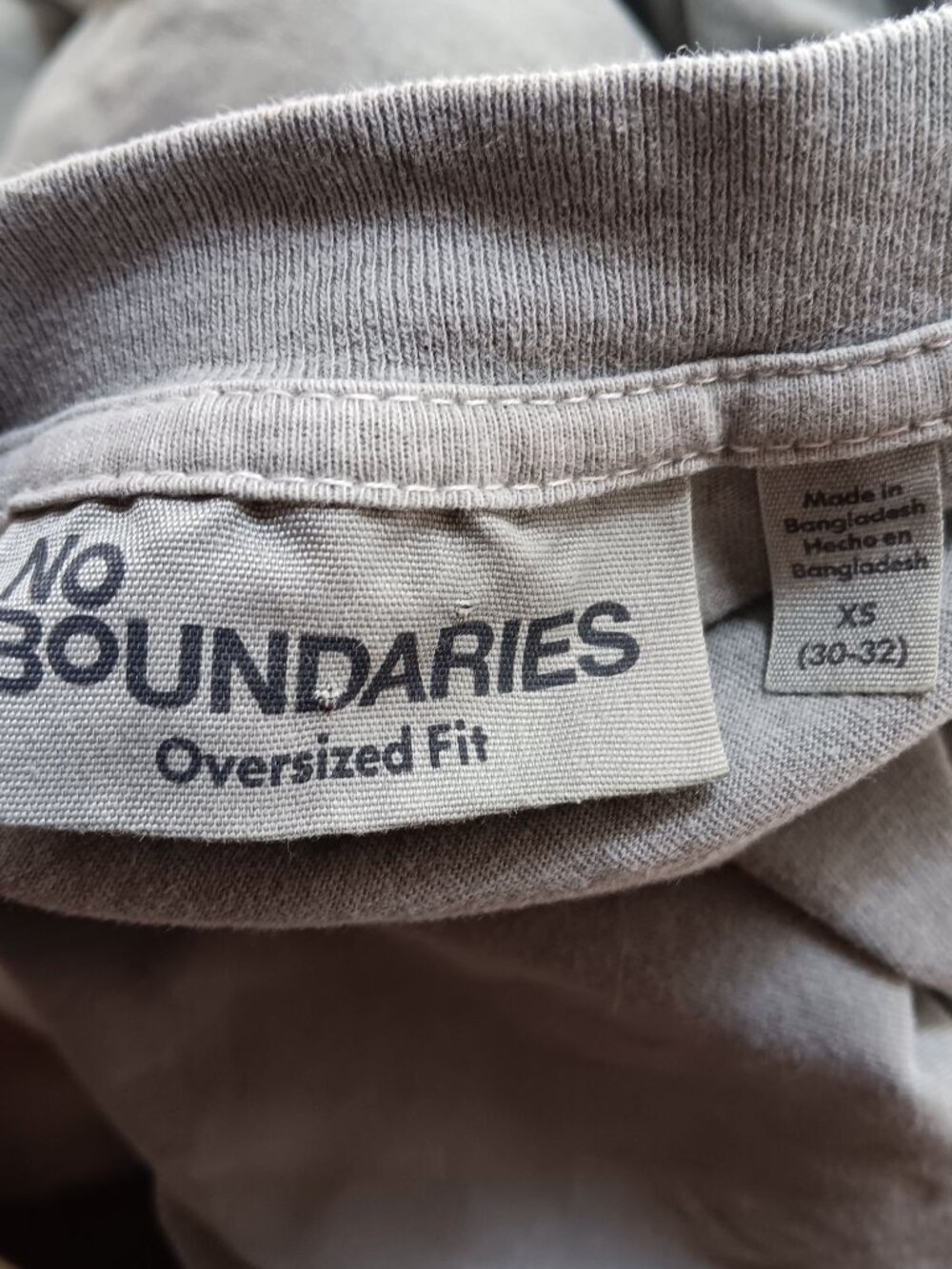 XS Single Stitch True Vintage T-Shirt 1990's No Boundaries Gray Oversized